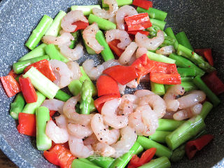 Stir-fried Shrimp with Asparagus recipe