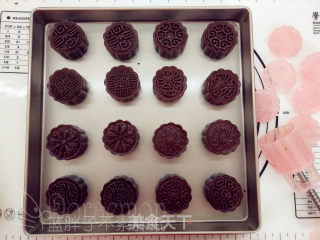 Dark Beauty Chocolate Mooncakes recipe