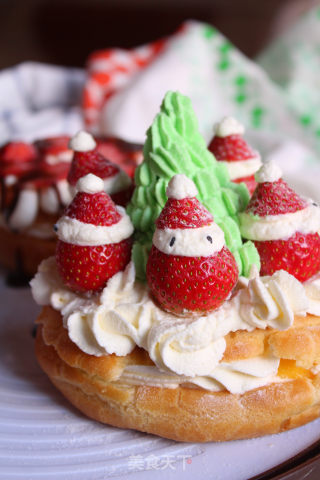 Merry Christmas Puffs, Eat Santa Claus in Your Mouth recipe