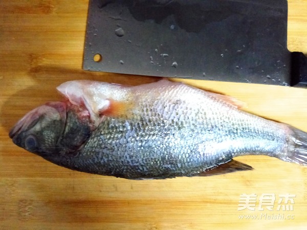 Pan-fried Sea Bass Skewers recipe