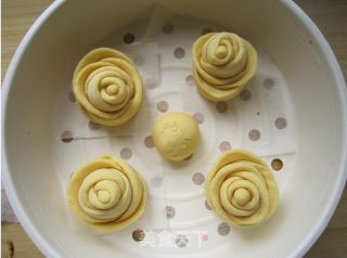 Corn Rose Buns recipe