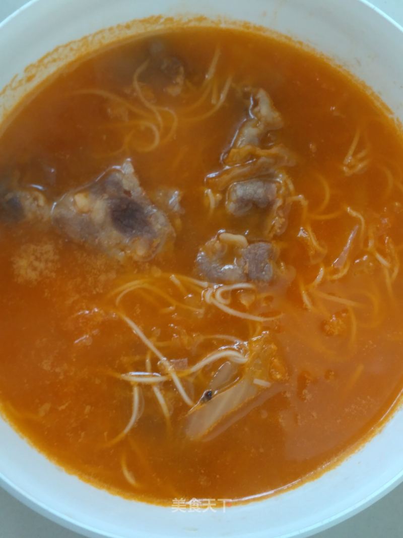 Beef Noodles in Sour Soup