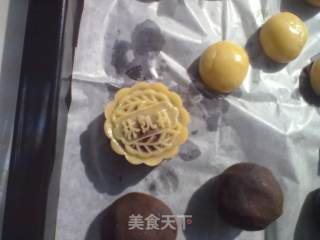 24 Pictures Process Xiangjie ~ ~ Mid-autumn Festival Preheating-[cantonese-style Egg Yolk Bean Paste Moon Cakes] recipe