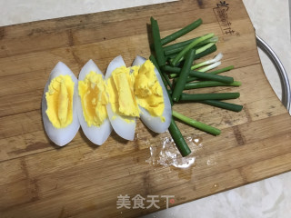 Goose Eggs Mixed with Green Onions recipe