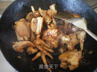 Hand in Hand to Make A Fortune Pig Hand and Chicken Hand in Hand recipe