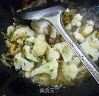 Stir-fried Cauliflower with Kaiyang Pickle recipe