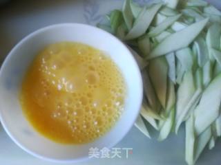 Scrambled Eggs with Loofah recipe