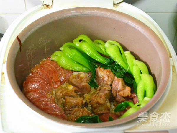 Simple But Also Good Ingredients—claypot Rice with Pork Ribs and Preserved Flavor recipe