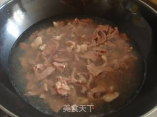 [sichuan Cuisine] Stir-fried Pork Heart with Double Pepper recipe