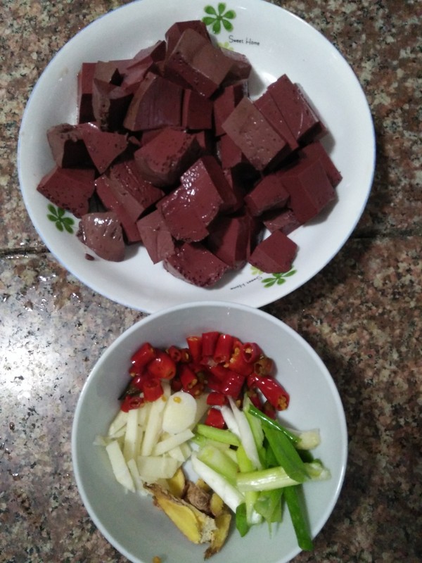 Sour and Spicy Pork Blood Wang recipe