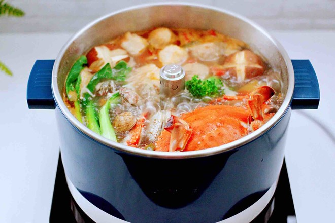 Seafood Assorted Seasonal Vegetable Hot Pot recipe
