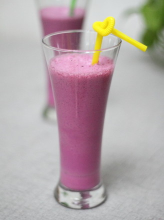 Colorful Nut Milkshake recipe