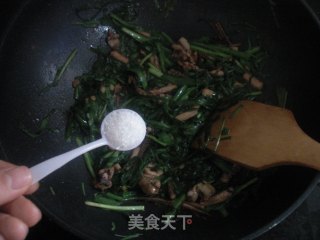 Fried Squid with Chives recipe