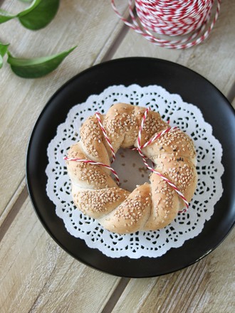 Sesame Garland Bread recipe