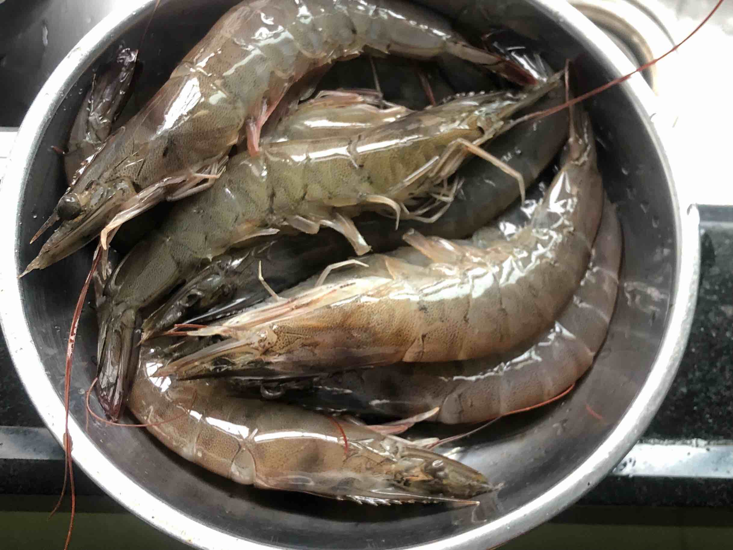 Stir-fried Shrimp with Huakai Fugui recipe
