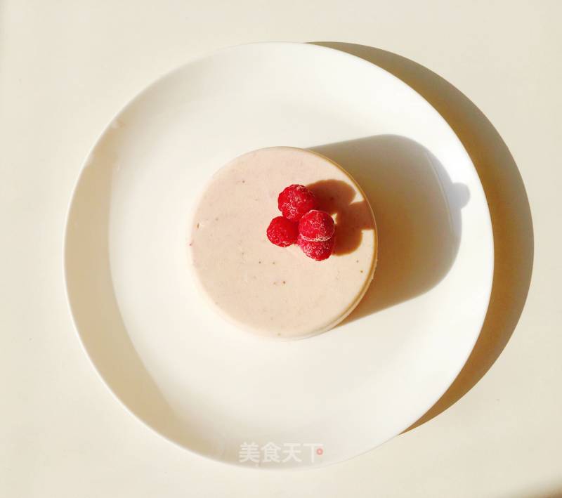 Strawberry Ice Cream Cake recipe