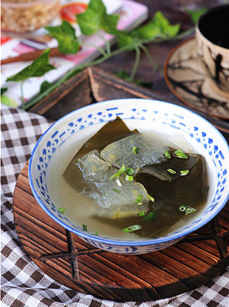Seaweed and Winter Melon Soup