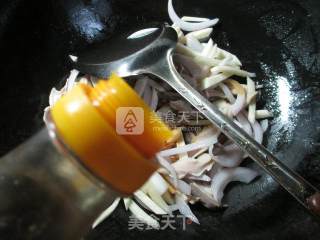 Stir-fried Rice White with Onion Pork Belly recipe