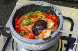 Double Temptation of Color and Taste Korean Spicy Cabbage Tofu Soup recipe