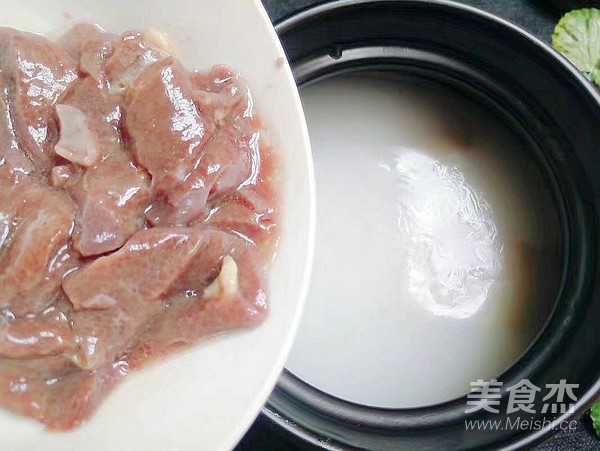 Pork Liver Porridge with Minced Meat in Casserole recipe