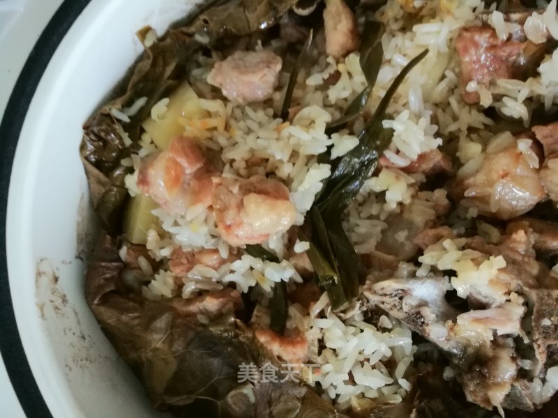Steamed Ribs with Lotus Leaf and Glutinous Rice recipe
