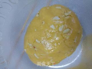 Peanuts and Peach Crisps recipe