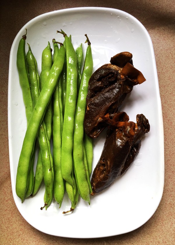 Stir-fried Pork Heart with Green Beans recipe