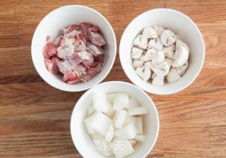 Stewed Chicken with Radishes recipe