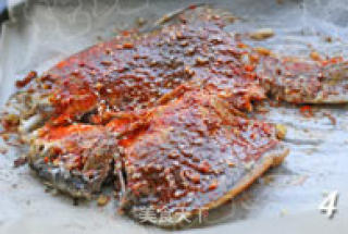 You Can Easily Make Barbecue and Spicy Grilled Crucian at Home recipe