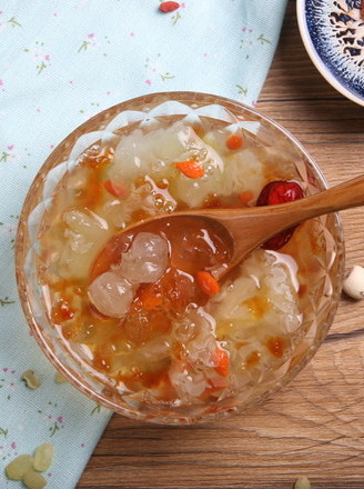 Saponaria Rice Peach Gum White Fungus Soup recipe