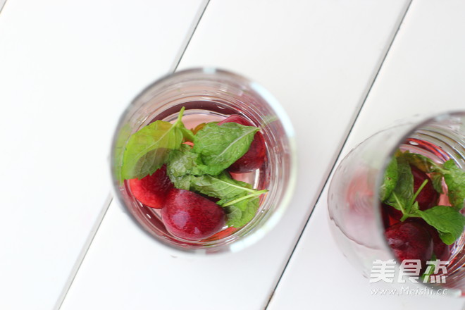 Cherry Mojito recipe