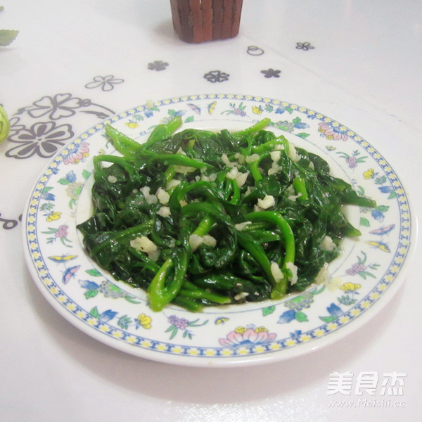 Minced Garlic Rattan Vegetables recipe