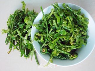 Stir-fried Water Bracken with Tomatoes recipe