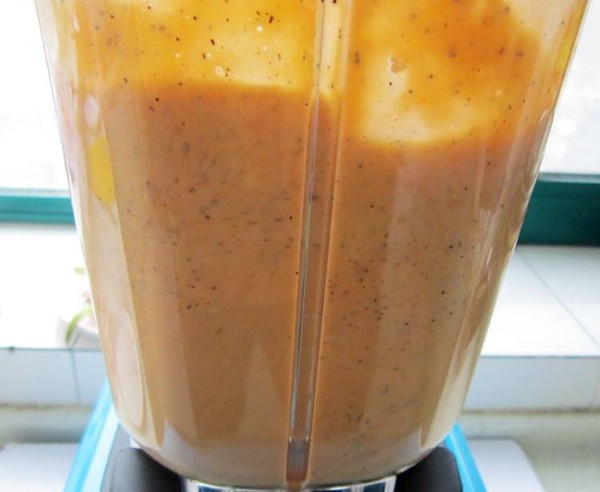 Papaya Dragon Fruit Milkshake recipe