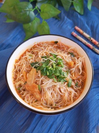 Sour Soup Rice Noodles