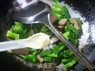 Stir-fried Rapeseed with Dried Eggs recipe