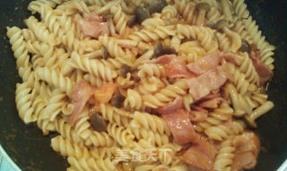 Pasta with Crab Mushroom and Bacon recipe