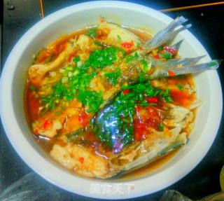 Steamed Silver Carp with Chopped Peppers recipe