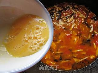 Hot and Sour Seafood Soup recipe