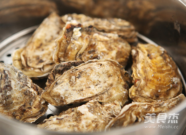 Garlic Oysters (steamed in Shell) recipe