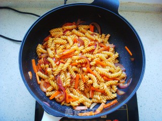 Spiral Pasta with Tomato Sauce recipe