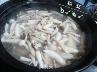 Spare Ribs Mushroom Soup recipe