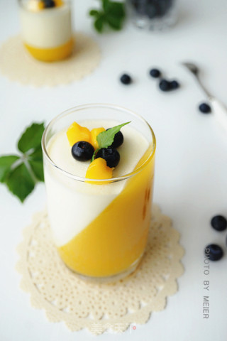 #四session Baking Contest and It's Love to Eat Festival# Mango Two-color Mousse Cup recipe