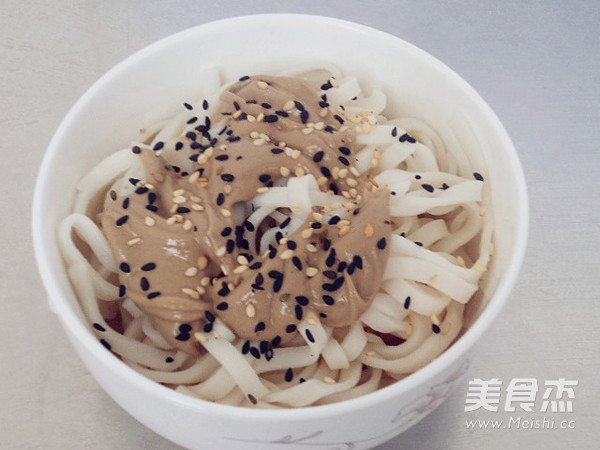 Noodles with Sesame Sauce recipe