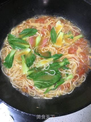 Tomato and Egg Noodles recipe