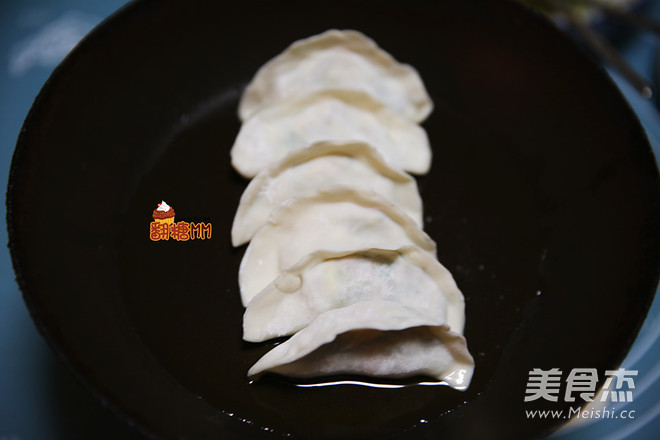 Fried Dumplings with Ice Flower recipe