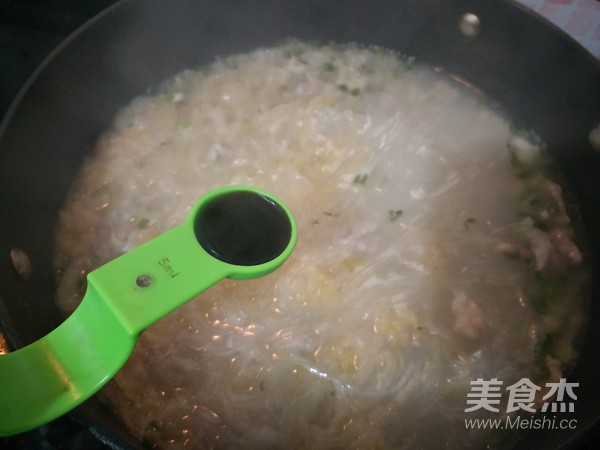 Sauerkraut Vermicelli Soup recipe