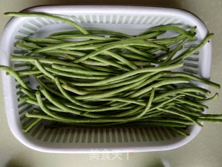 Stir-fried Beans with Local Pork recipe