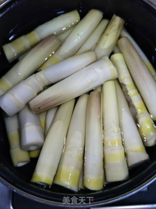 Delicious Hand Peeled Bamboo Shoots recipe