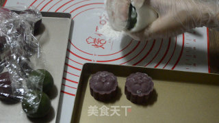 #新良第一节烤大赛# Peach Mountain Skin Moon Cakes recipe